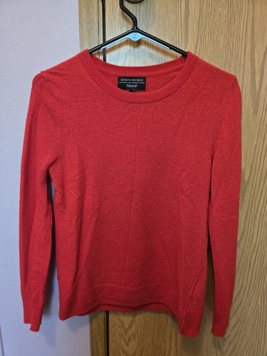 Banana Republic Sweaters - Banana Republic Red Cashmere Crewneck Sweater